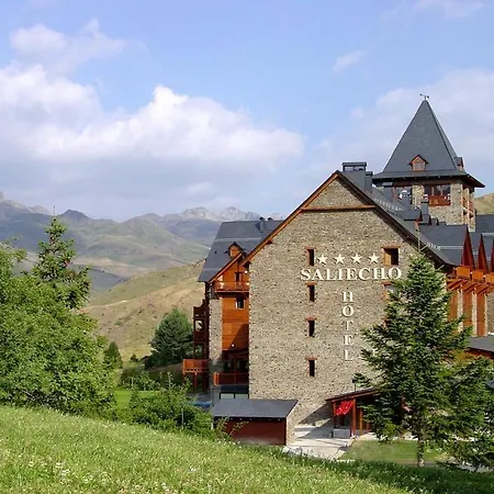 Saliecho Otel